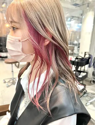 セミロング カラー ヘアアレンジ 🎀ハイトーン・艶 カラー HANA🎀のヘアスタイル