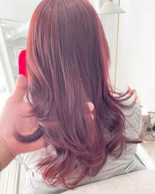 ミディアム カラー シバタ ショウゴのヘアスタイル