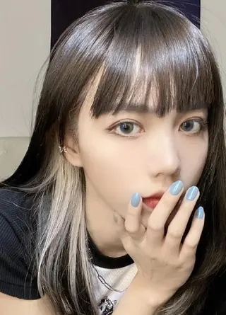 セミロング カラー u hair所属・こばやし ももこのヘアスタイル