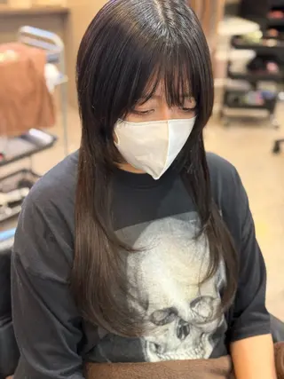 ロング lapis  Rie シールエクハイトーンのヘアスタイル