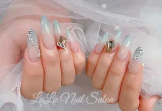 ネイル LULU Nail Salon 新宿所属・LU LU NailSalonのネイルデザイン