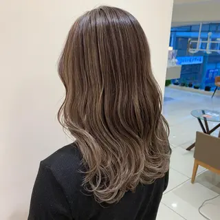 セミロング 🫧オリーブ/赤み消 し/暗髪🫧野本麗奈のヘアスタイル