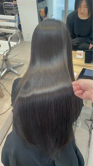 ロング ✨髪質改善✨美髪 矯正🫧小泉のヘアスタイル