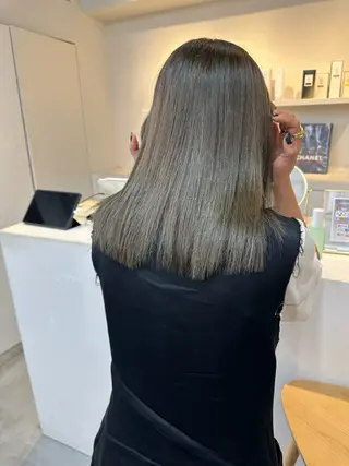 ミディアム カラー ハイトーン/縮毛矯正 /艶カラー/mikuのヘアスタイル