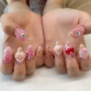 ネイル 🌈🐰 saki. m 🐰🌈のネイルデザイン