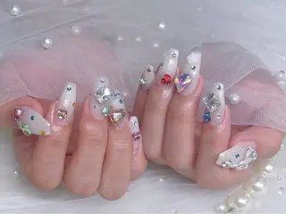 ミディアム Chiin Nail Stylistのネイルデザイン