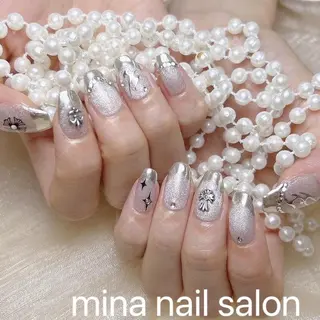 ネイル 🎀まゆ 🪽🐾のネイルデザイン