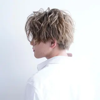 カラー パーマ メンズ スパイラル波巻き パーマ井本汰壱のヘアスタイル