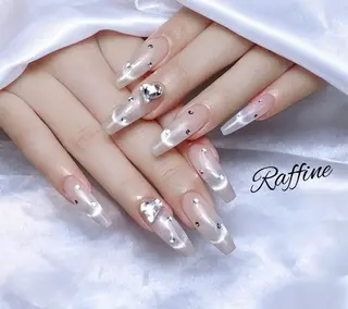 ネイル RAFFINE 月🦋🩵のネイルデザイン