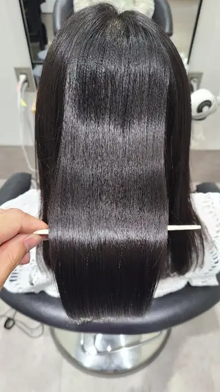 セミロング GO TODAYシェアサロン岡山店所属・🎗️髪質改善・美髪 艶髪🥇小西邦生のヘアスタイル