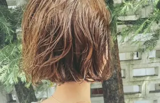 ミディアム 林 エリのヘアスタイル