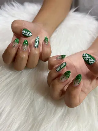 ネイル Beauty　salon Alona所属・Nail salon Charmanteのネイルデザイン