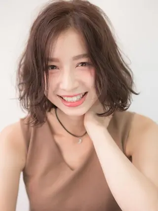 ミディアム カラー パーマ ✨hair make flencia✂️✨のヘアスタイル
