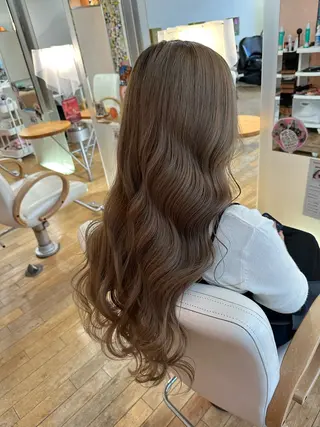 カラー 山本 瑠華のヘアスタイル