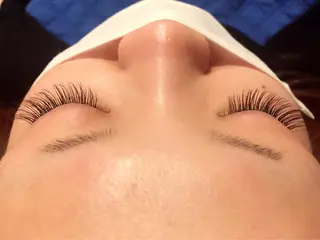 マツエク・マツパ RADnoel 梅田茶屋町のヘアスタイル