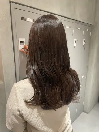 セミロング カラー 加藤 未夢のヘアスタイル