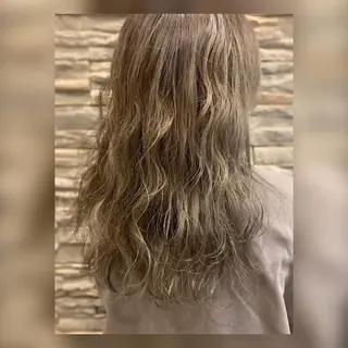 カラー 髪質改善美容室Qin hair所属・【女性限定】 👑hanaのヘアスタイル