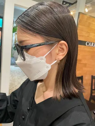 ミディアム カラー 高梨 菜々のヘアスタイル