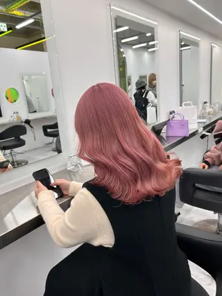 セミロング カラー 🎀愛されgirly ヘア🫧Ayakaのヘアスタイル