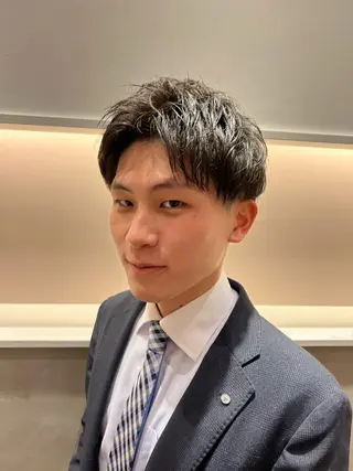 ショート メンズ メンズカット曲がる 縮毛矯正佐々木タクマのヘアスタイル