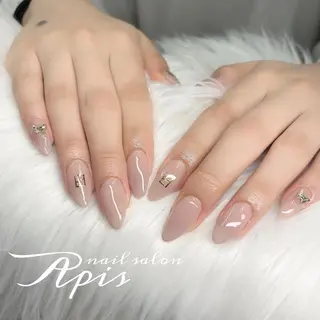 ネイル nailsalon Apis所属・Apis manakaのネイルデザイン