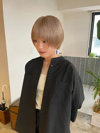 ショート カラー 🩷ハイトーン透明感 レイヤー🩷ユリカのヘアスタイル