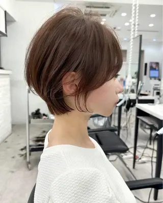 ショート ショートヘア くすみカラー、大場猛のヘアスタイル