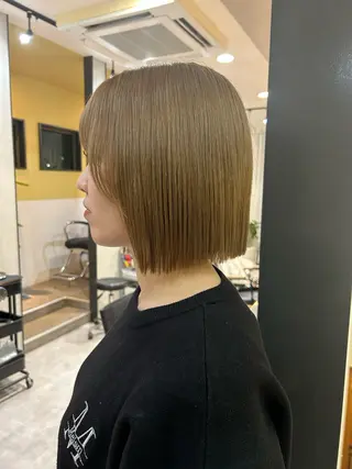 ショート hub hair レイヤー/透明感のヘアスタイル