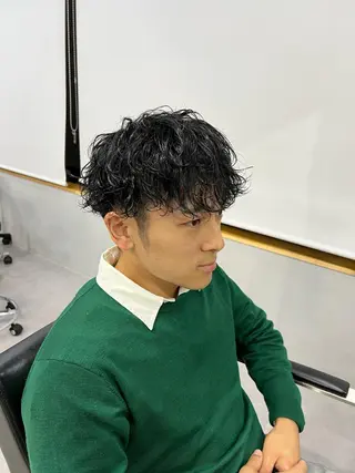 パーマ メンズ 金子勇希🔥パーマ 比率90%以上🔥のヘアスタイル