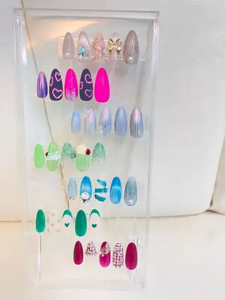 ネイル Kira-ra所属・Kira-ra💎 KIRARIのネイルデザイン