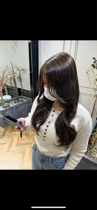 カラー 髙橋 美妃のヘアスタイル