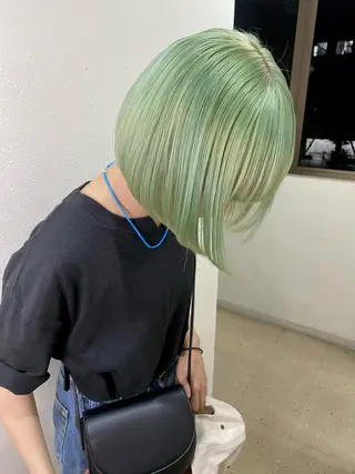 ショート カラー ハイトーンカラー🍑 心斎橋のヘアスタイル