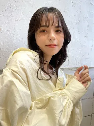 ミディアム カラー 石川 優奈のヘアスタイル