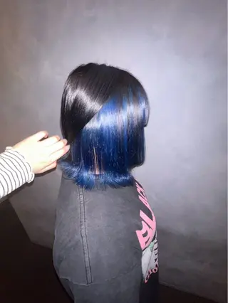 カラー 佐藤 志乃/寒色カラーのヘアスタイル