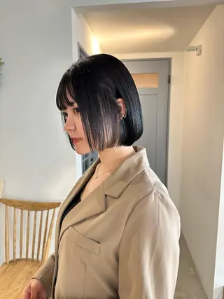 ショート CITY louwe 脇坂彩音のヘアスタイル