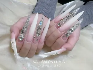 ネイル ネイルサロン ルミア Lumia 店長のネイルデザイン