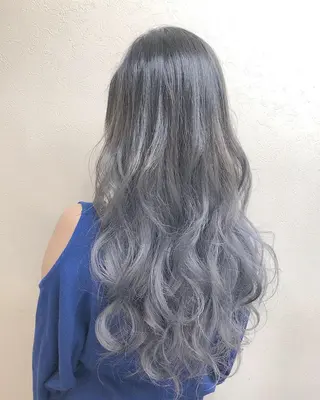ロング ヤマグチ ヒカルのヘアスタイル
