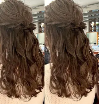 セミロング ヘアアレンジ YUMEKA🩶/ 透明感カラー🥣のヘアスタイル