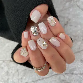 ミディアム REINA W【今福鶴見店】のネイルデザイン