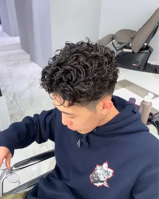 ショート パーマ メンズ 菜々 🫧新宿美容師のヘアスタイル