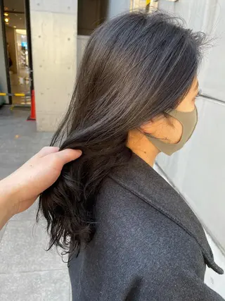 ロング 大人上品な ハイライト🪄イワヤのヘアスタイル