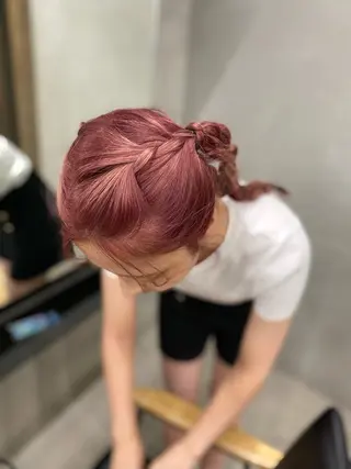 ミディアム カラー ヘアアレンジ mina 🌷のヘアスタイル