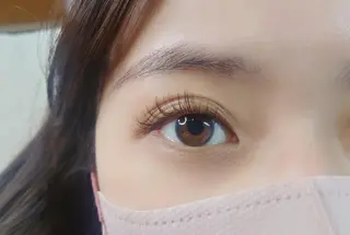 マツエク・マツパ NAZ eyelash&eyebrow by medical salon所属・NAZ 表参道 Tomokoのマツエク・マツパデザイン
