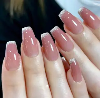 ネイル クイーンズネイル銀座所属・Queeens nailのネイルデザイン