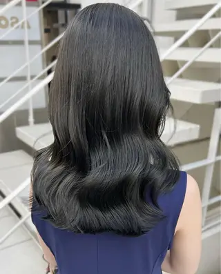 カラー い とのヘアスタイル
