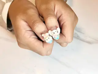 セミロング ネイリスト シンのネイルデザイン