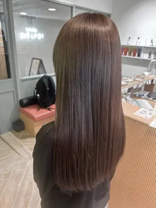 カラー ベージュ/ダブルカラ ー/新潟駅/青柳萌果のヘアスタイル