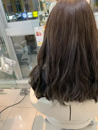 カラー アレンジ&ショート 💙YUKINOのヘアスタイル