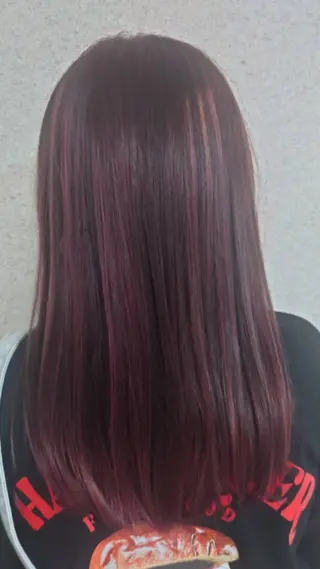 ロング カラー マイタ アイコのヘアスタイル
