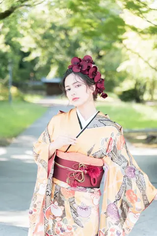 ヘアアレンジ 楢本 彩耶のネイルデザイン